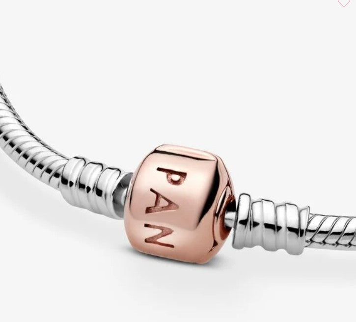 Bracciale PANDORA Moments - Biondo Gioielli